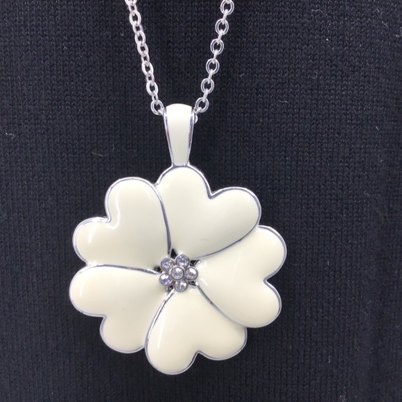 Lia Sophia Whimsy Flower Pendant Necklace 33N93 - Picture 8 of 16